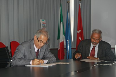 ICTP, Iraq collaboration - small